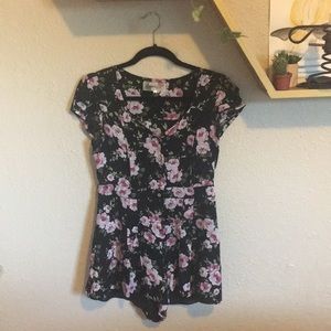 Floral summer romper // Size medium